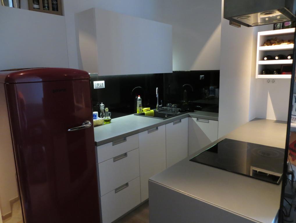 Apartment Andrija Baška Voda エクステリア 写真