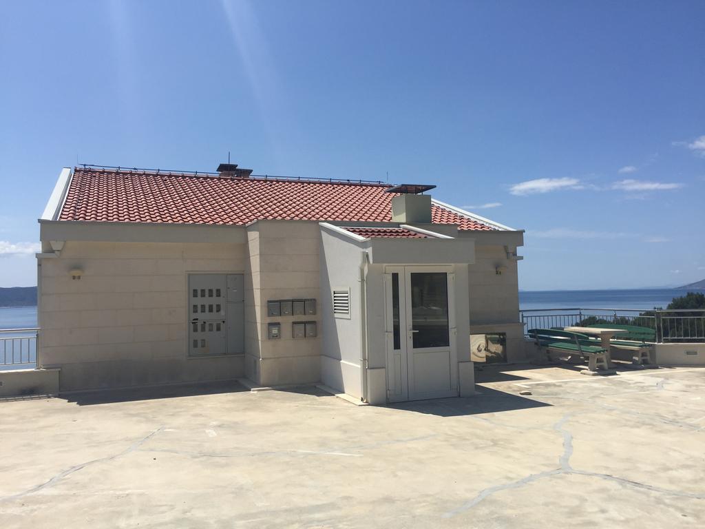 Apartment Andrija Baška Voda エクステリア 写真